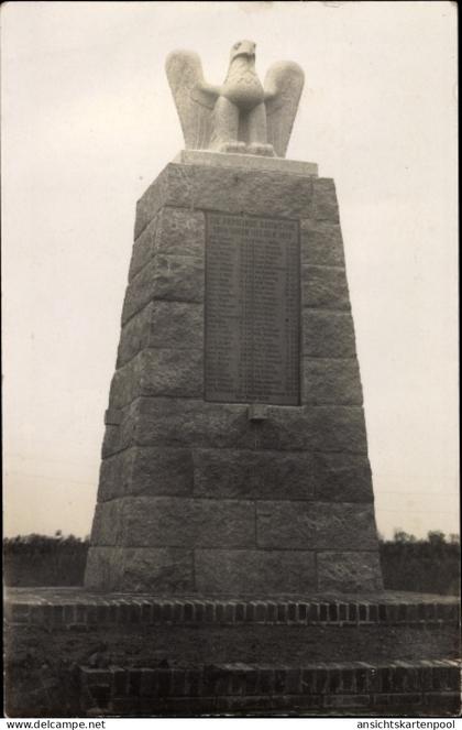 Photo CPA Sudweyhe Weyhe Niedersachsen, Kriegerdenkmal