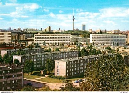 73708617 Berlin Blick vom Volkspark Prenzlauer Berg Fernsehturm Hauptstadt der D