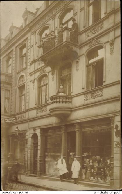 Photo CPA Berlin, Wohn- und Geschäftshaus mit Mietern, Perückenhandlung, Schaufenster