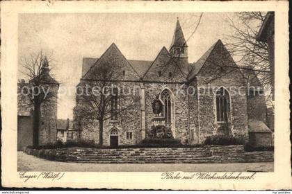 Enger Kirche mit Wittekindsdenkmal