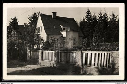 Foto-AK Gräfelfing, Wohnhaus mit Garten