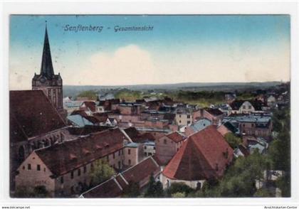 39021584 - Senftenberg mit Gesamtansicht gelaufen von 1915. Leichte Stempelspuren, sonst gut erhalten.