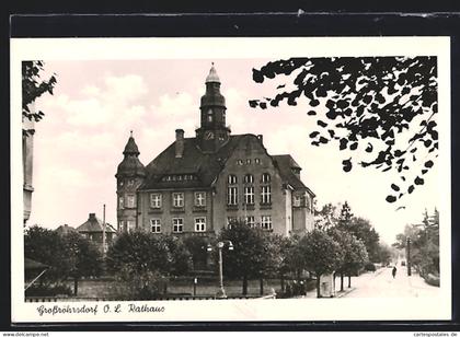 AK Grossröhrsdorf, Strassenansicht mit Rathaus