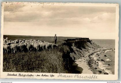 38136573 - Heiligenhafen , Holst