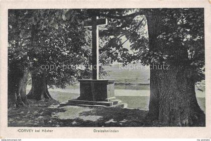 Corvey Hoexter Weser Dreizehnlinden Kreuz Linden Baeume Wegkreuz Weser Hoexter