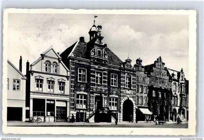 51109170 - Husum , Nordsee