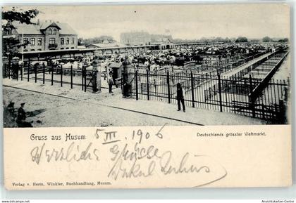 51830085 - Husum , Nordsee