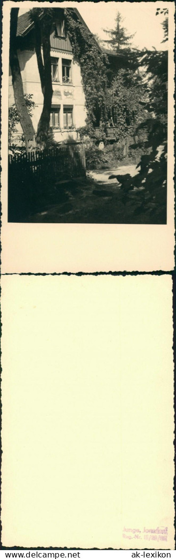 Jonsdorf Echtfoto-AK mit  Wohnhaus, Photo von Junge Jonsdorf 1940 Privatfoto