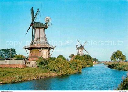 Greetsiel Krummhoern Aurich Niedersachsen Zwillingswindmuehlen