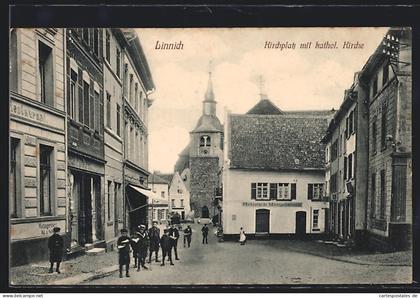 AK Linnich, Kirchplatz mit kath. Kirche