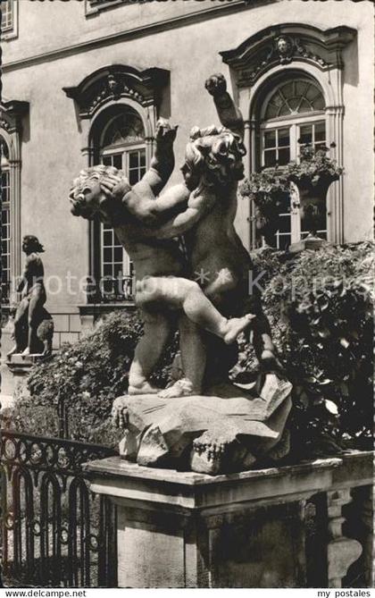 Ludwigsburg Schloss Putten am Portal