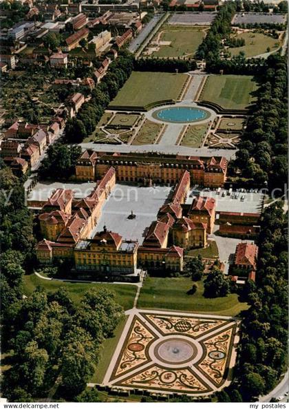 Ludwigsburg  Wuerttemberg Schloss Ludwigsburg mit Gartenschau Bluehendes Barock