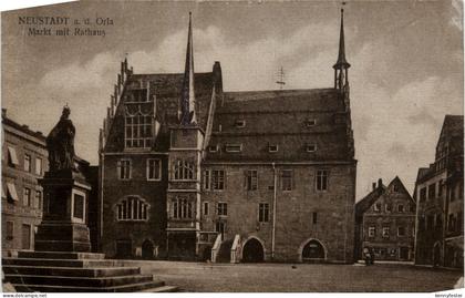 Neustadt-Orla , Markt mit Rathaus