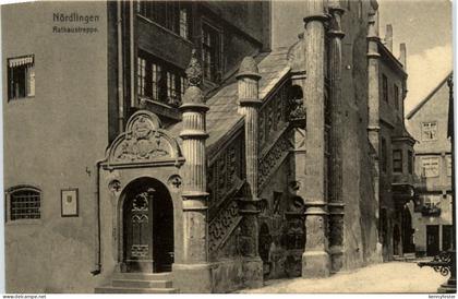 Nördlingen, Rathaustreppe