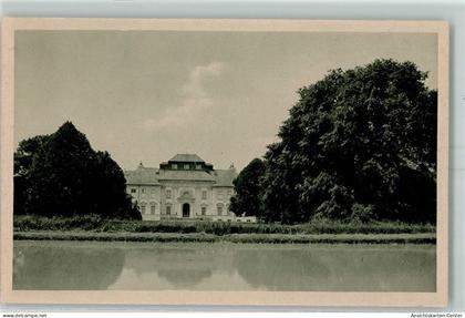 52279750 - Lustheim