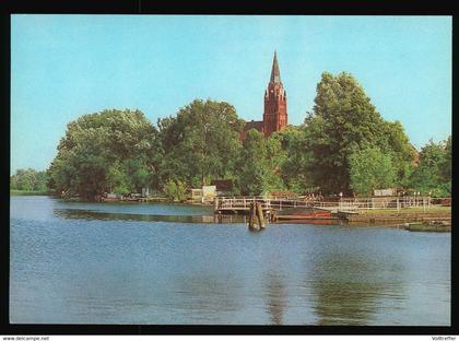 DDR AK 1981 Röbel Müritz in Farbe, Am Hafen