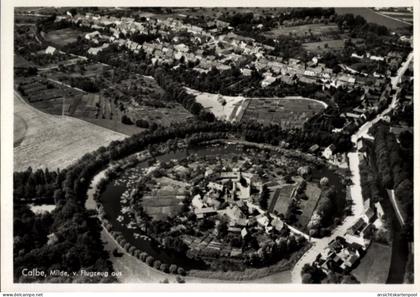 CPA Kalbe Milde in der Altmark, Luftaufnahme, Stadtansicht, Flüsse, Gebäude