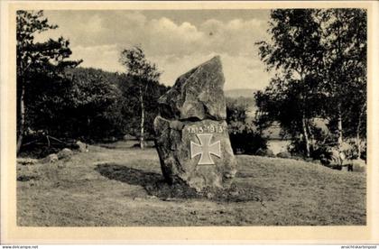 CPA Kreckwitz Kubschütz in Sachsen, Denkstein, Gedenkstein, Jahr 1813, Banner, Natur
