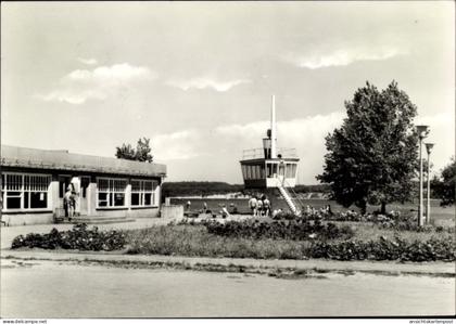 CPA Lohsa in der Oberlausitz, Knappensee, Regattaturm, Badegäste