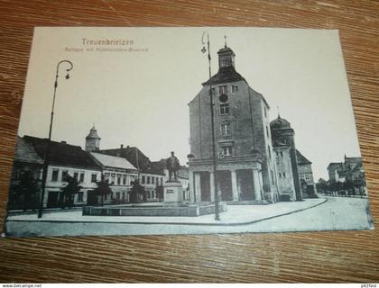alte AK - Treuenbrietzen , ca. 1905 , Rathaus mit Brunnen ,  Ansichtskarte !!