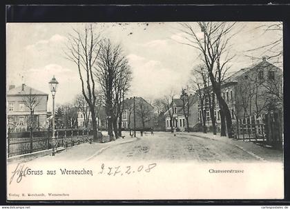 AK Werneuchen, Chausseestrasse mit Wohnhäusern
