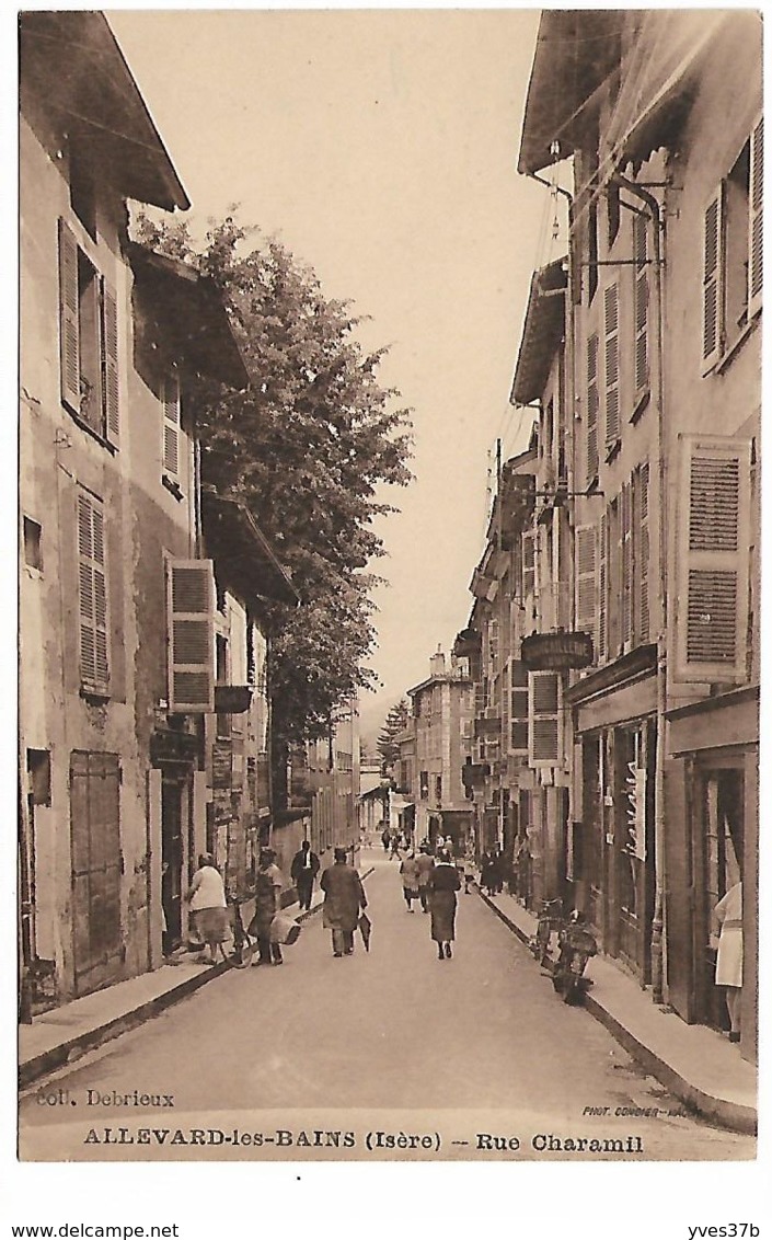 ALLEVARD-les-BAINS - Rue Charamil