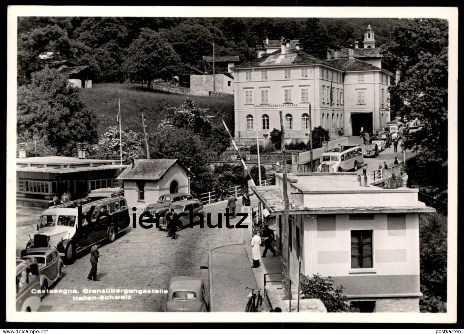 ALTE POSTKARTE CASTASEGNA GRENZÜBERGANGSSTELLE GRENZE BORDER ITALIEN SCHWEIZ BUS BUSSE GRAUBÜNDEN Suisse AK cpa postcard
