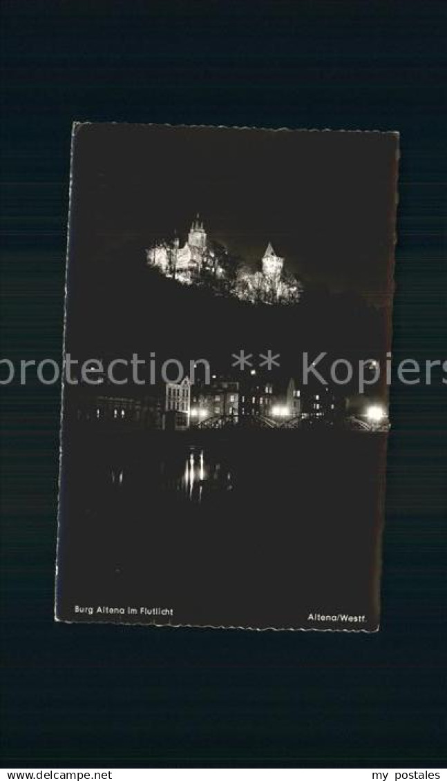 Altena Lenne Burg Altena im Flutlicht Nachtaufnahme