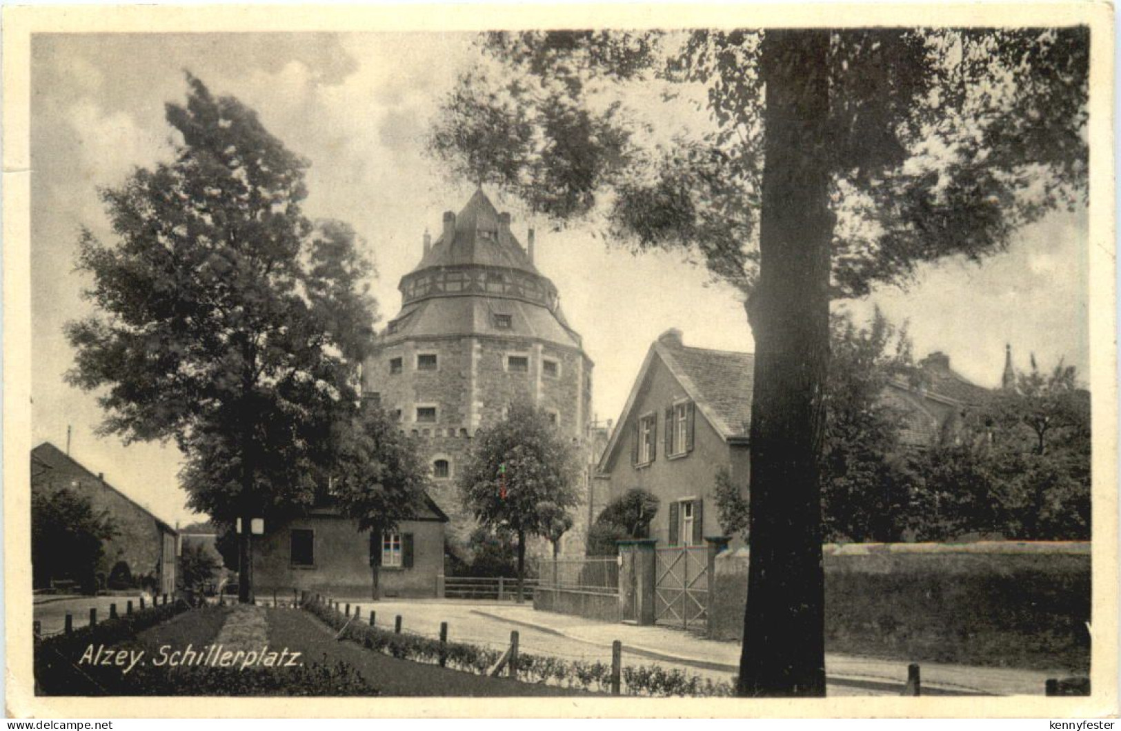 Alzey - Schillerplatz