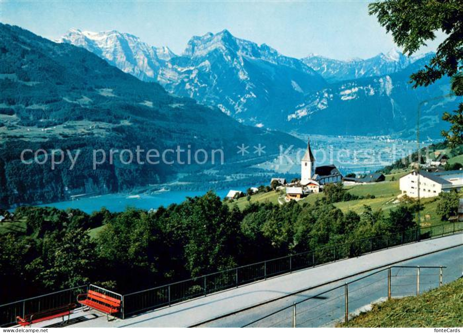 Amden Walensee SG mit Walensee Linthebene und Glarneralpen