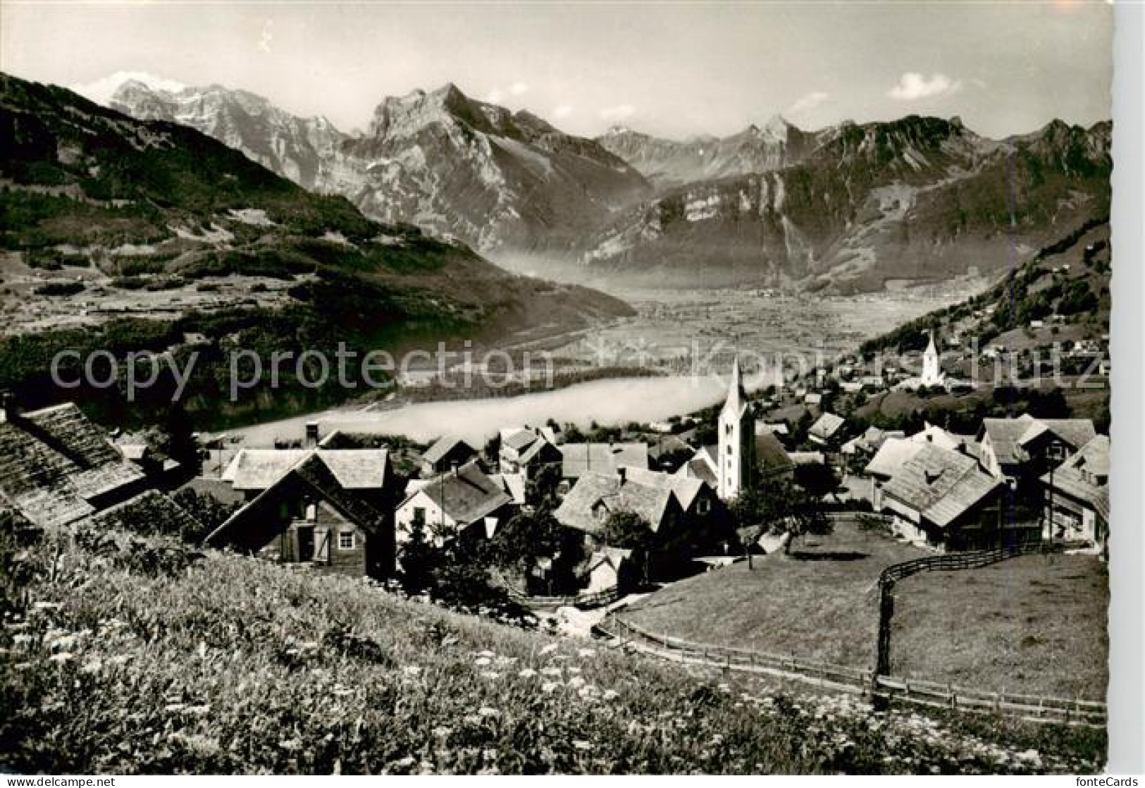 Amden Walensee SG mit Walensee und Glarneralpen