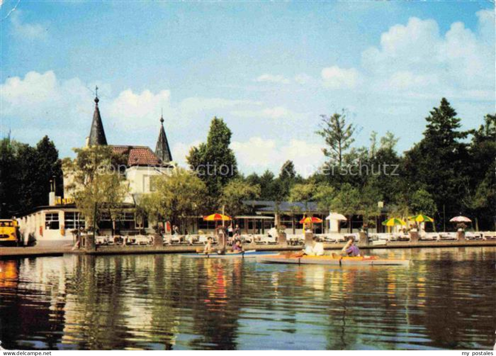 Amern Schwalmtal Viersen NRW Inselschloesschen im Hariksee