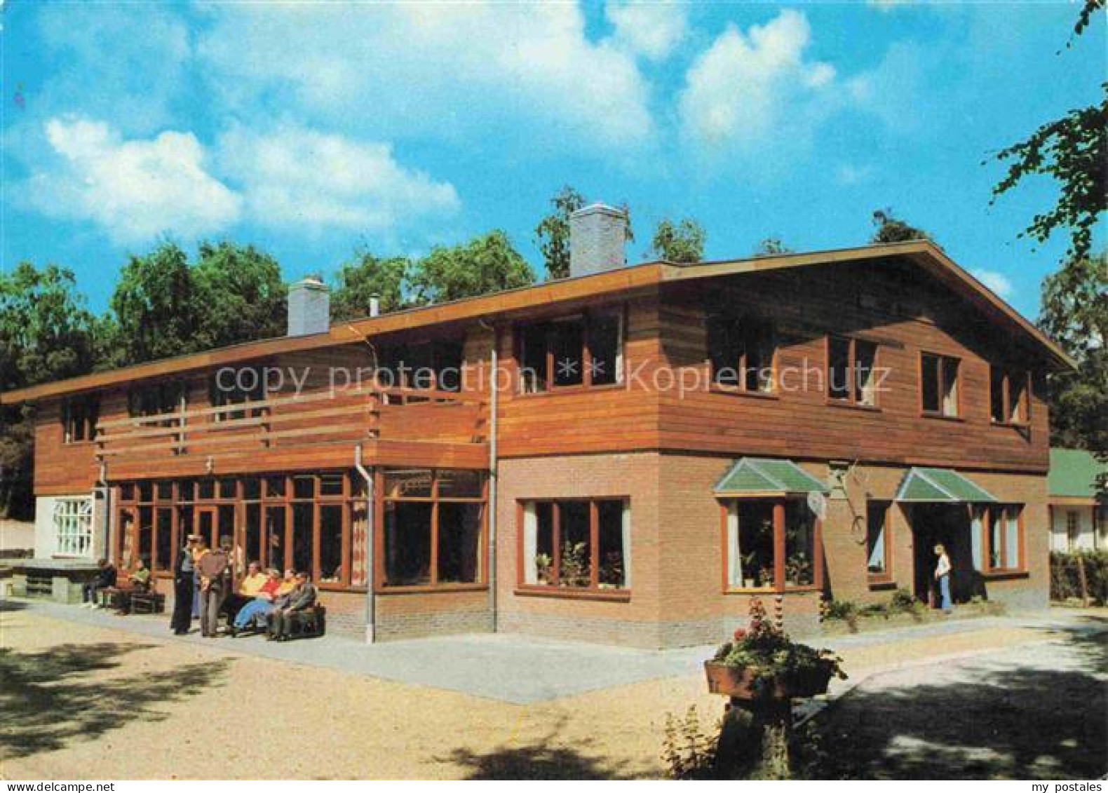 Amerongen UTRECHT NL Onse-Bliscap Ferienheim Konferenzzentrum Holzgebaeude Garte