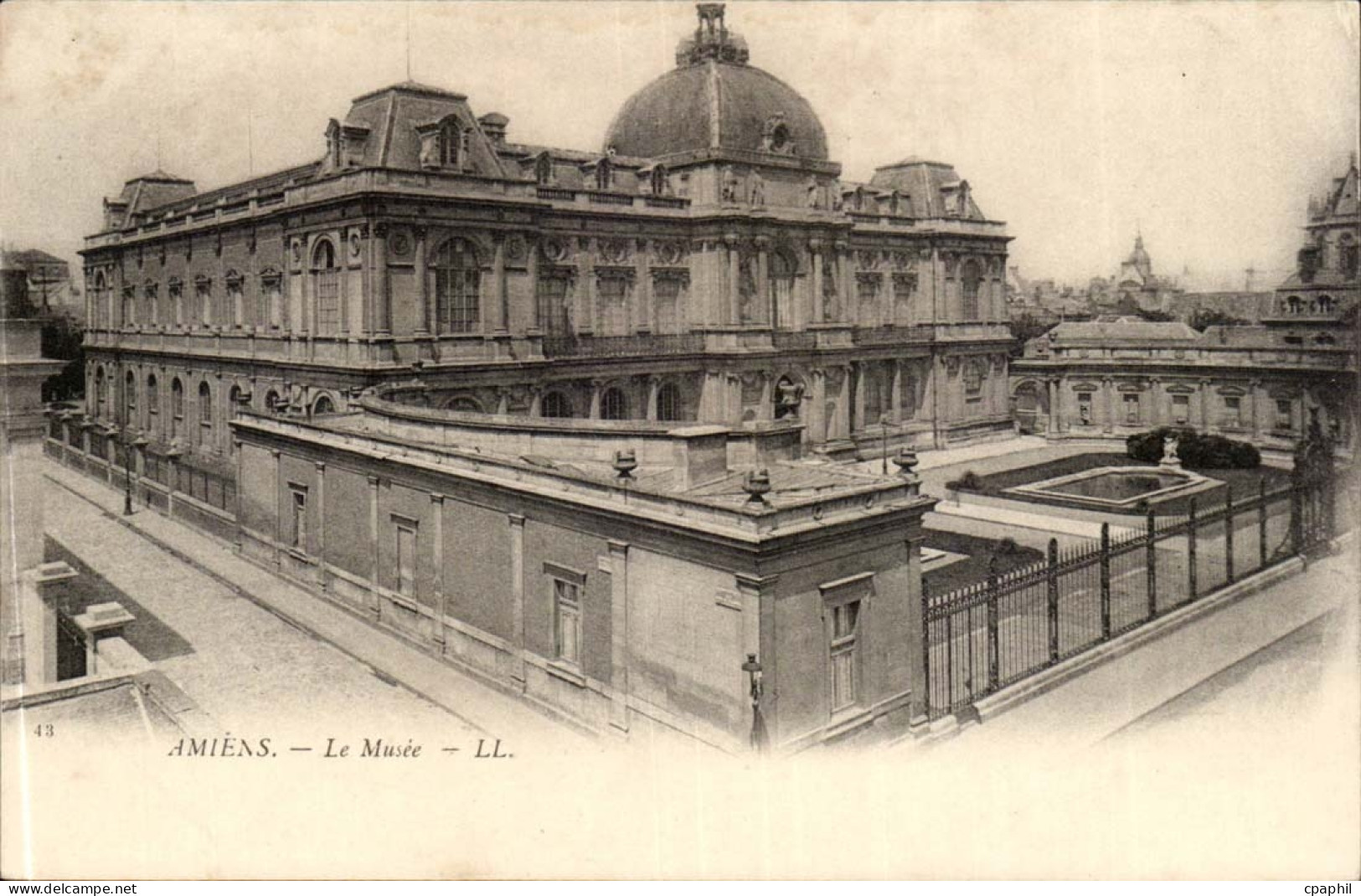 Amiens - Le Musee - CPA