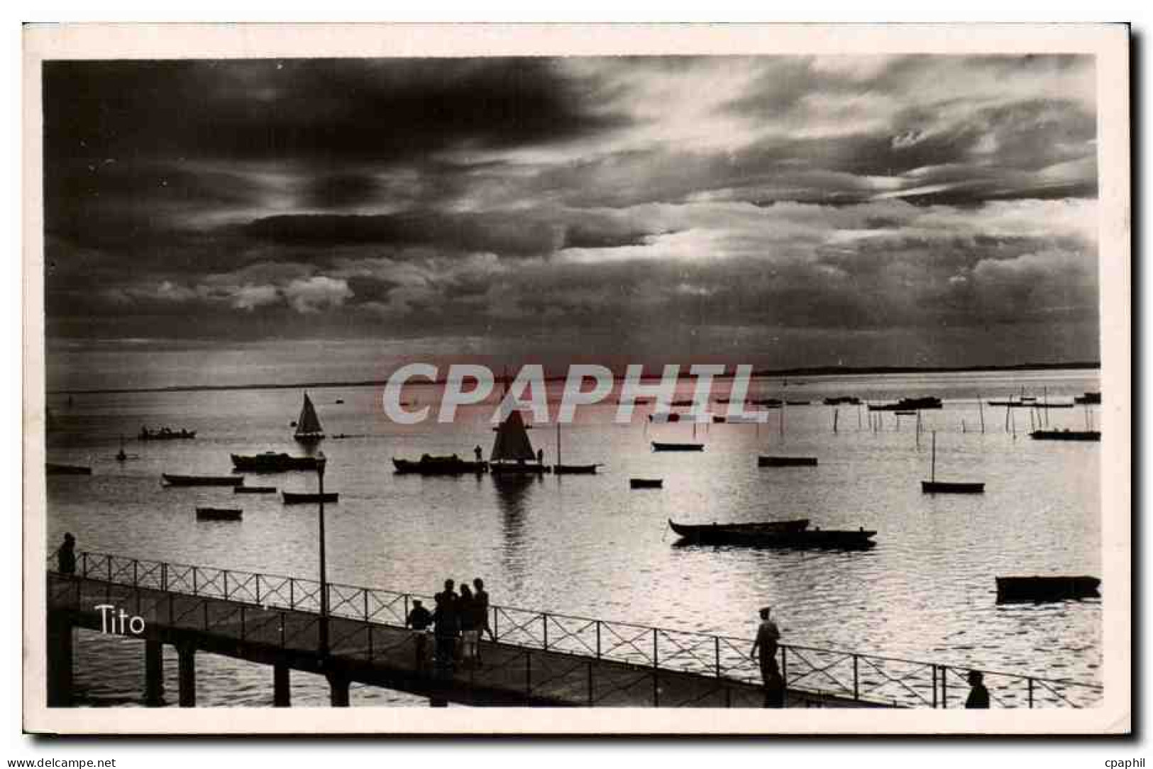 Andernos les Bains CPM Effet de nuages
