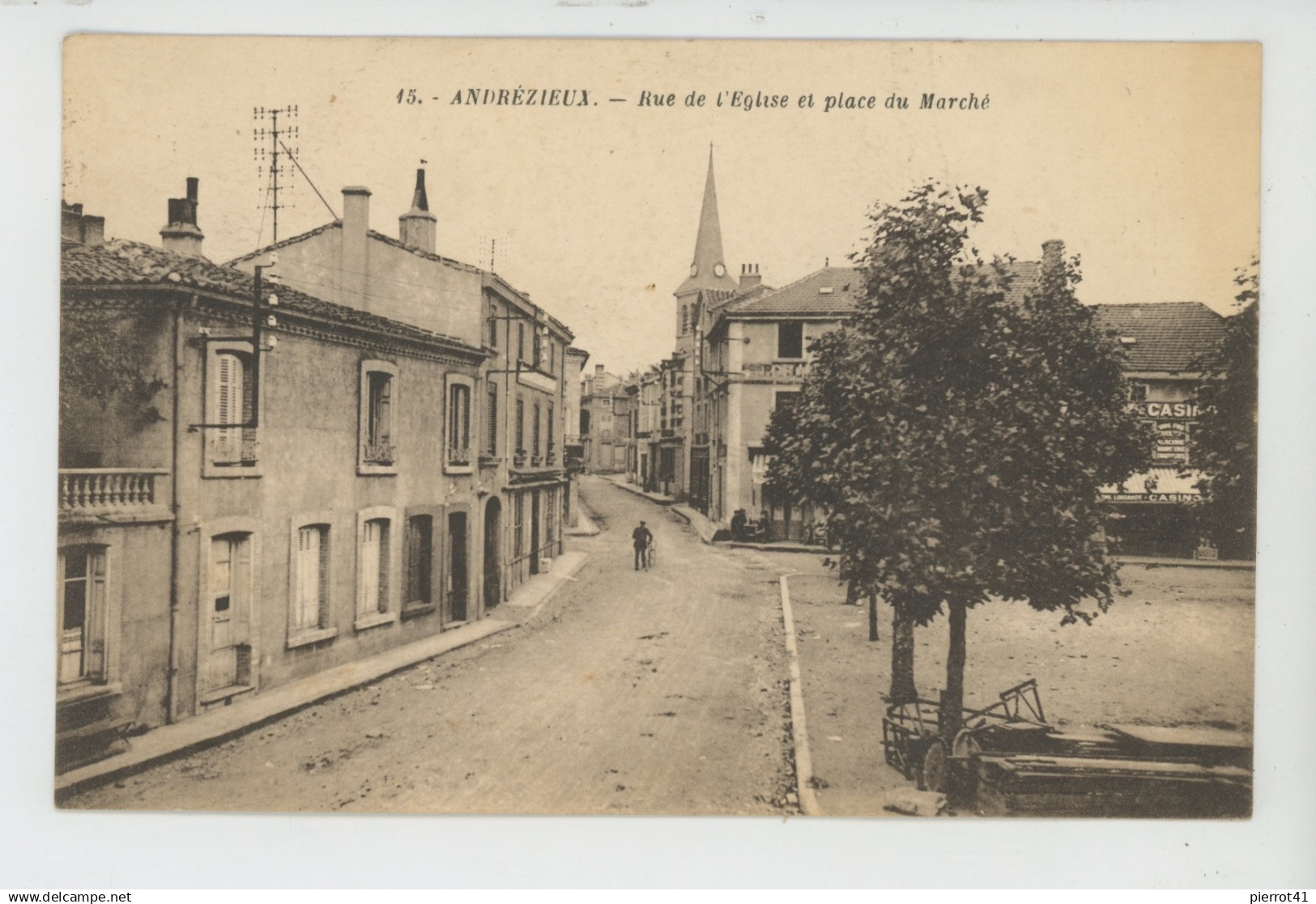 ANDRÉZIEUX BOUTHEON - Rue de l'Eglise et Place du Marché