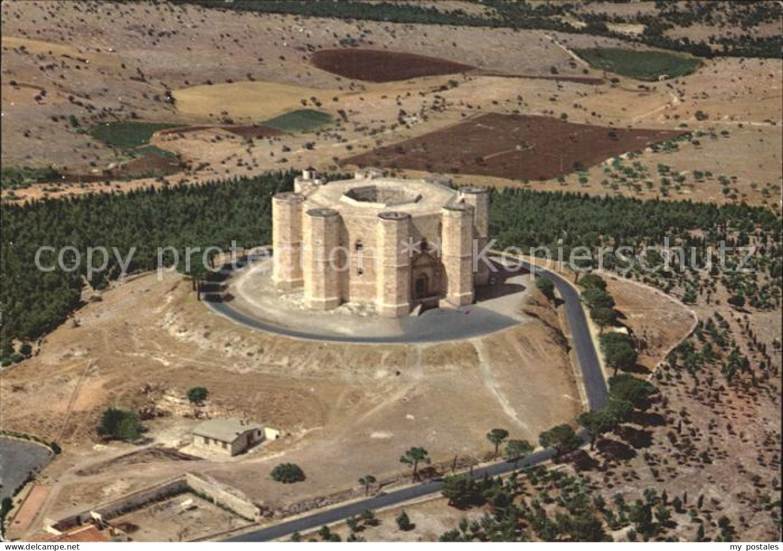 Andria Castel del Monte Bergschloss Fliegeraufnahme