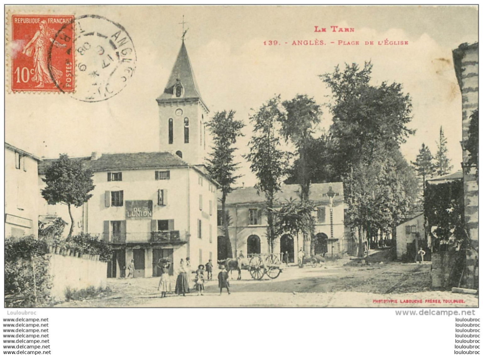 ANGLES PLACE DE L'EGLISE