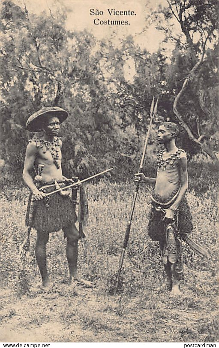 Angola - SÃO VICENTE - Costumes - ONE TEAR - Publ. unknown