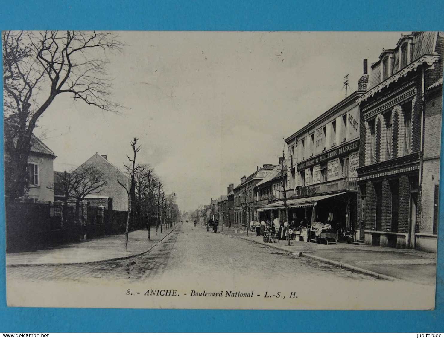 Aniche Boulevard National