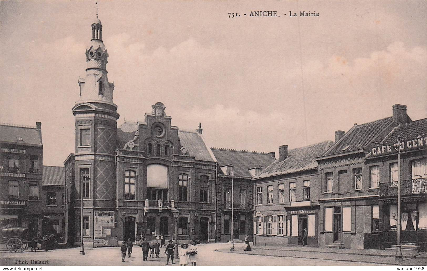 ANICHE-la mairie