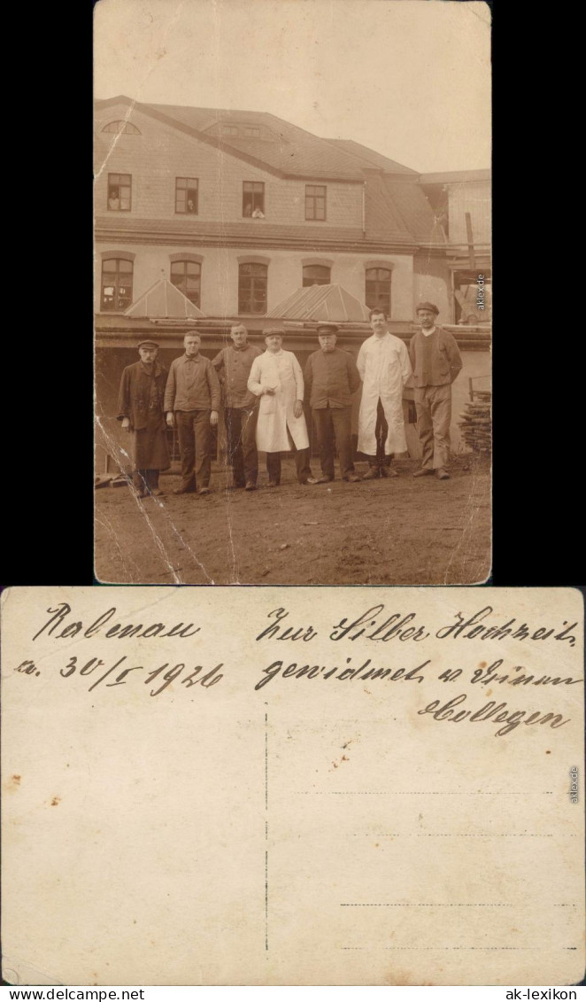 Ansichtskarte Rabenau Gruppe vor Fabrik Privatfotokarte b Freital 1926