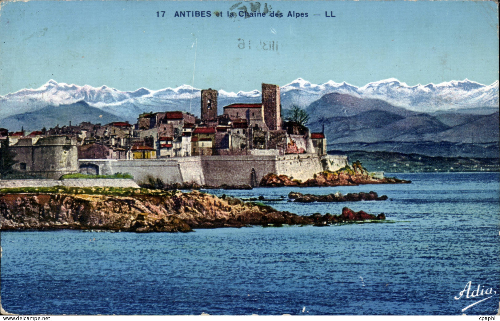 antibes - La Vieille Ville - la Chaine des Alpes - CPA