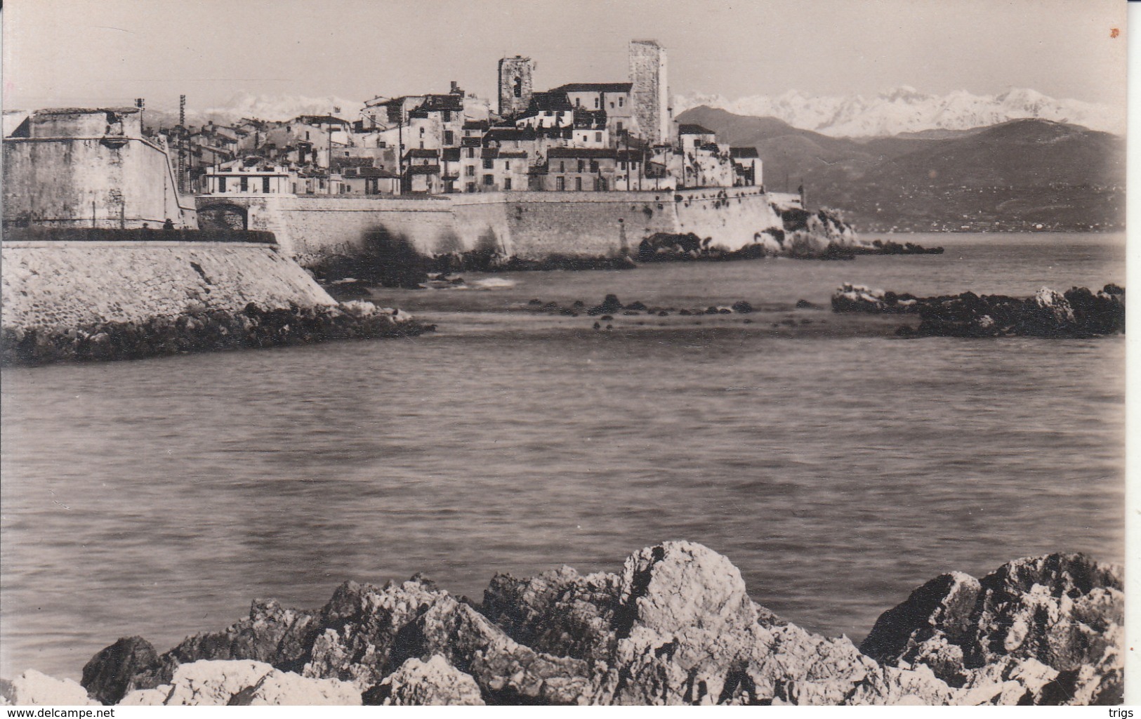 Antibes - les Remparts