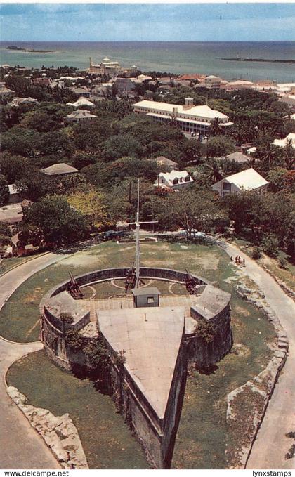 B159 Bahamas Nassau Historic Fort Fincastle vintage postcard