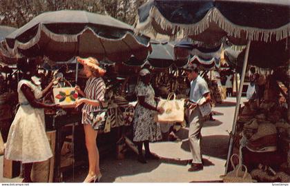 B159 Bahamas Nassau Rawson Square Straw Market vintage postcard