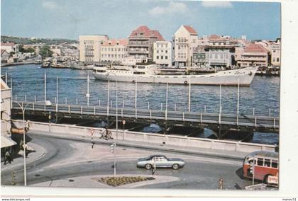 ANTILLES Néerlandaises ( Small motorship leaving harbor of Willemstadt ......)