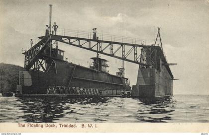 PC TRINIDAD AND TOBAGO TRINIDAD THE FLOATING DOCK VINTAGE POSTCARD (b64826)