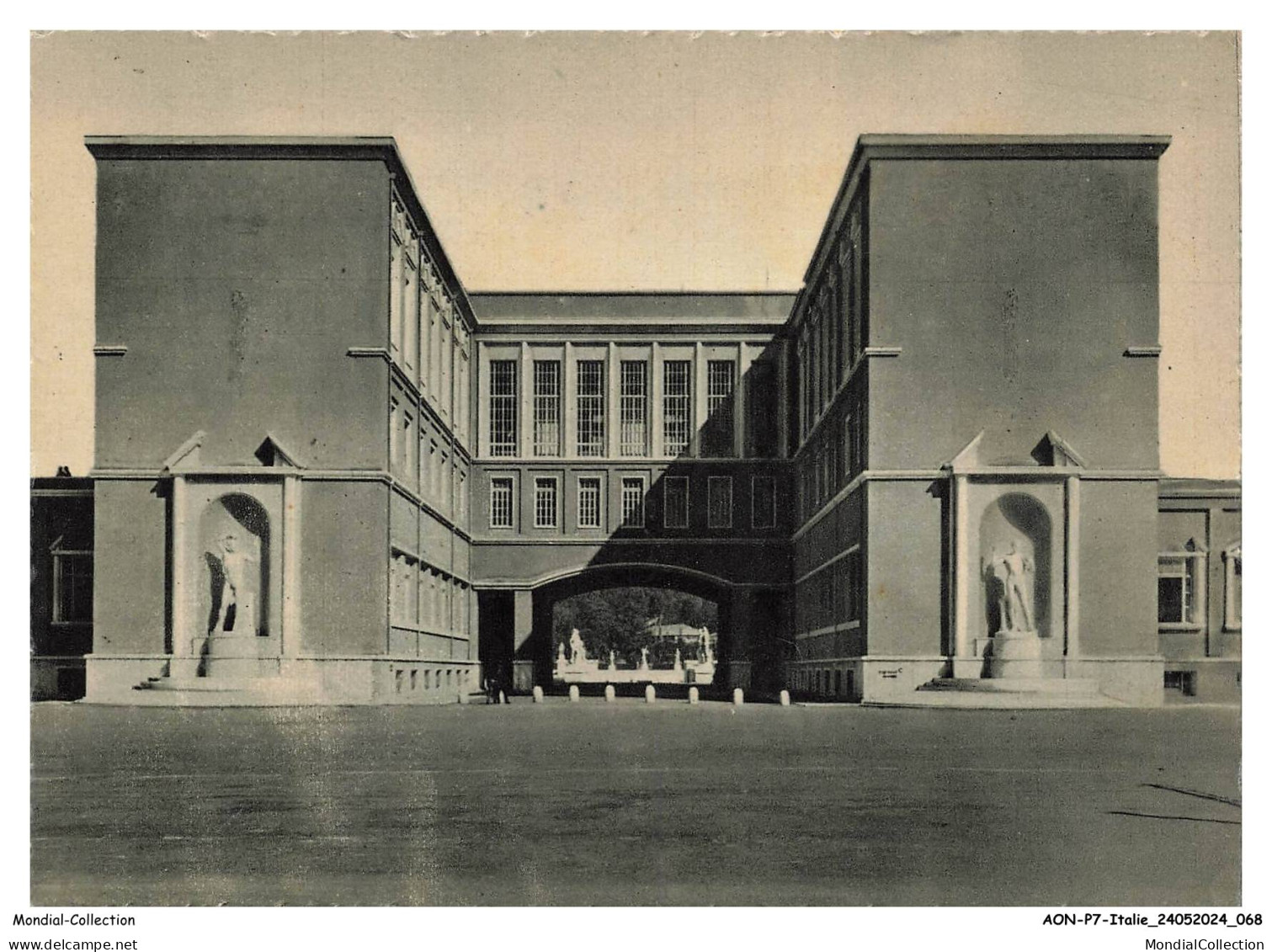 AONP7-0490-ITALIE - ROMA - forum italico - accademie