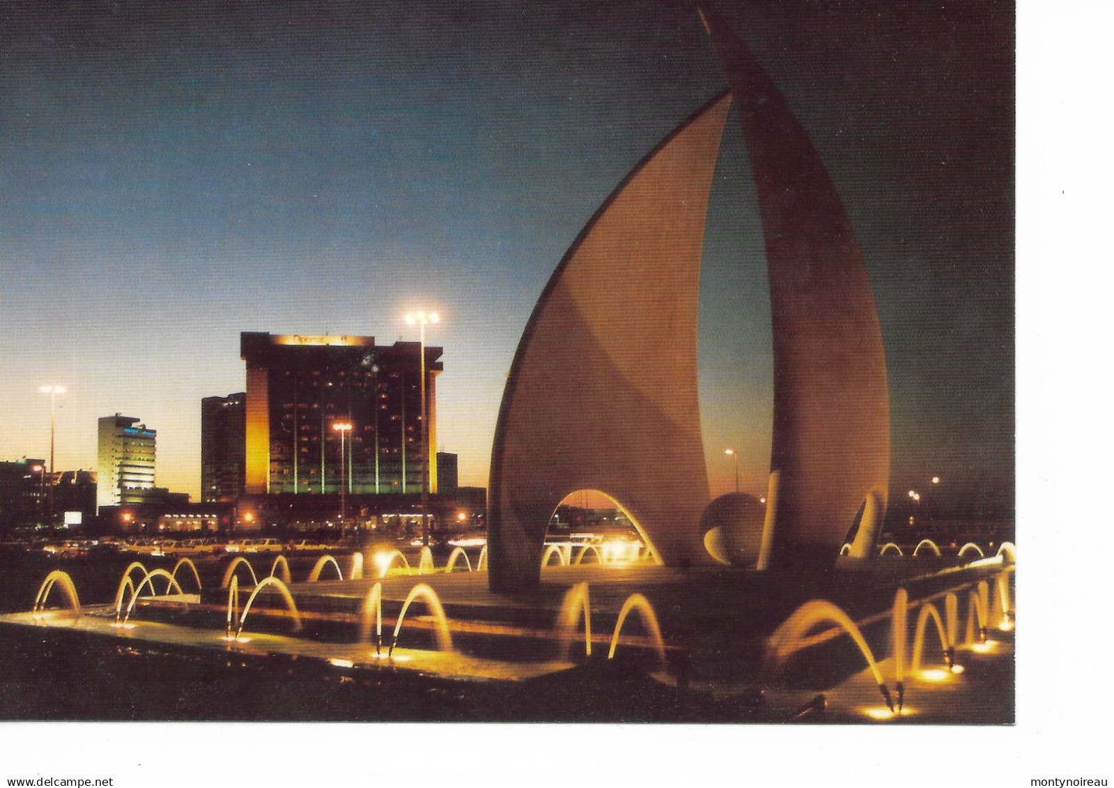 arabie: the sail monument , Manama , Bahrain